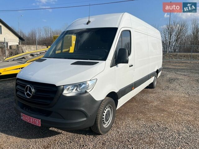 Белый Мерседес Sprinter, объемом двигателя 2 л и пробегом 74 тыс. км за 29999 $, фото 1 на Automoto.ua