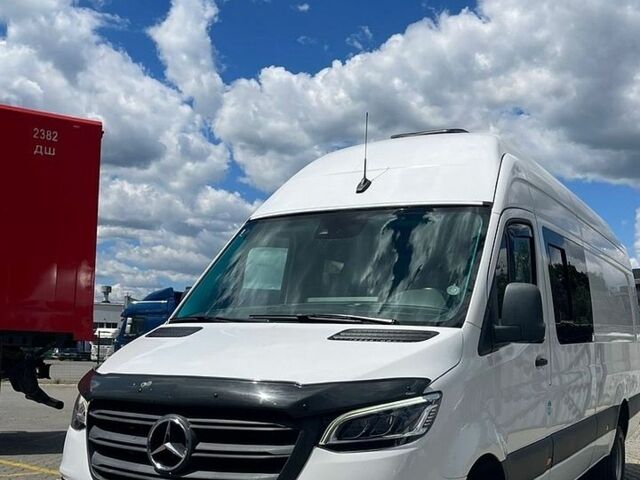 Белый Мерседес Sprinter, объемом двигателя 2.99 л и пробегом 454 тыс. км за 75133 $, фото 1 на Automoto.ua