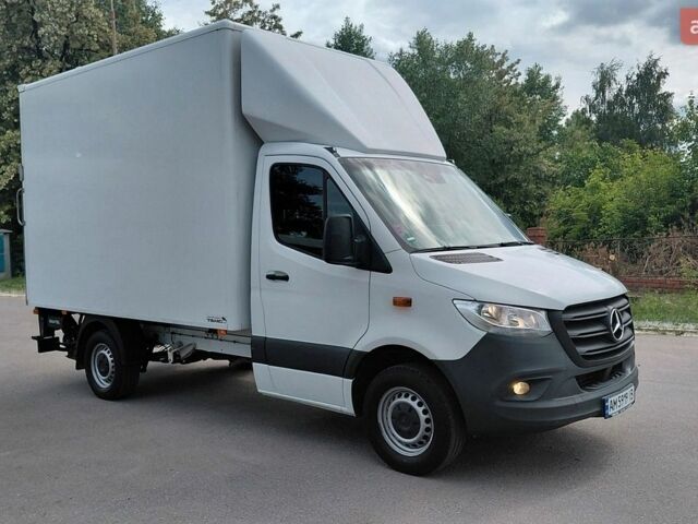 Белый Мерседес Sprinter, объемом двигателя 1.95 л и пробегом 241 тыс. км за 33500 $, фото 1 на Automoto.ua