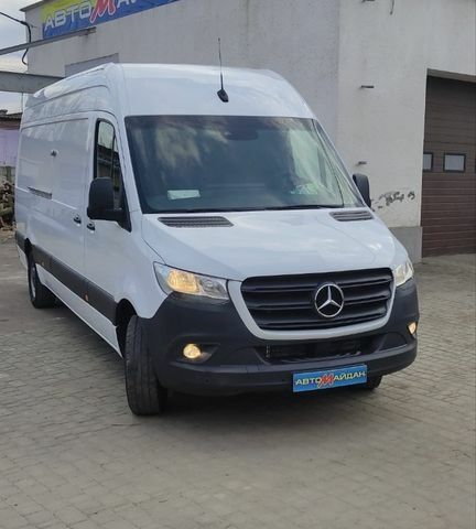 Белый Мерседес Sprinter, объемом двигателя 1.99 л и пробегом 215 тыс. км за 29500 $, фото 1 на Automoto.ua
