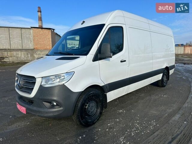Белый Мерседес Sprinter, объемом двигателя 3 л и пробегом 139 тыс. км за 43000 $, фото 1 на Automoto.ua