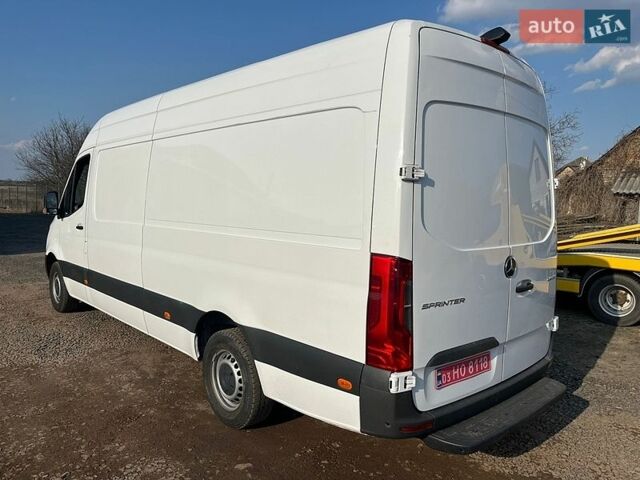Белый Мерседес Sprinter, объемом двигателя 0 л и пробегом 74 тыс. км за 32000 $, фото 1 на Automoto.ua