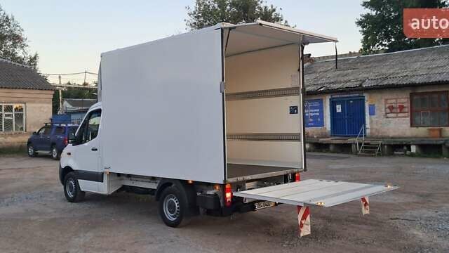 Белый Мерседес Sprinter, объемом двигателя 2 л и пробегом 241 тыс. км за 33500 $, фото 1 на Automoto.ua