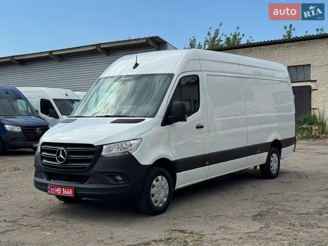 Белый Мерседес Sprinter, объемом двигателя 2 л и пробегом 198 тыс. км за 25900 $, фото 1 на Automoto.ua