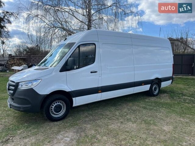 Белый Мерседес Sprinter, объемом двигателя 1.99 л и пробегом 269 тыс. км за 25400 $, фото 1 на Automoto.ua