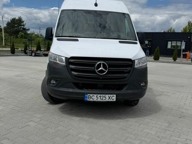 Белый Мерседес Sprinter, объемом двигателя 1.95 л и пробегом 62 тыс. км за 39040 $, фото 1 на Automoto.ua