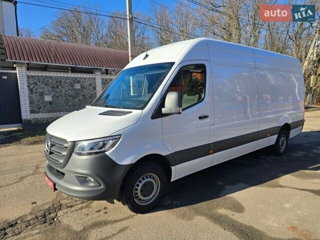Белый Мерседес Sprinter, объемом двигателя 1.95 л и пробегом 173 тыс. км за 29550 $, фото 1 на Automoto.ua