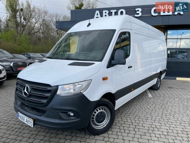 Белый Мерседес Sprinter, объемом двигателя 0 л и пробегом 53 тыс. км за 37900 $, фото 1 на Automoto.ua