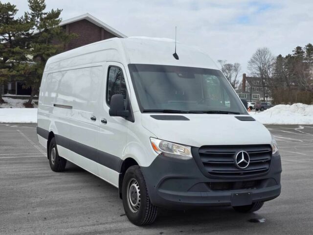 Белый Мерседес Sprinter, объемом двигателя 2 л и пробегом 19 тыс. км за 14000 $, фото 1 на Automoto.ua