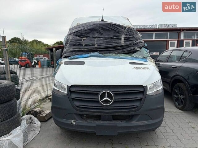 Белый Мерседес Sprinter, объемом двигателя 2 л и пробегом 12 тыс. км за 18900 $, фото 1 на Automoto.ua