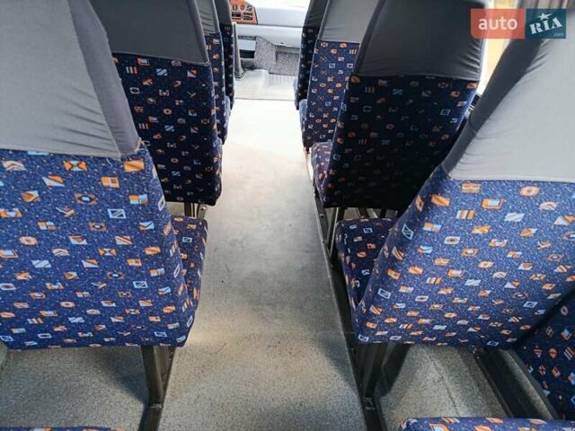 Белый Мерседес Sprinter, объемом двигателя 2.87 л и пробегом 300 тыс. км за 10000 $, фото 1 на Automoto.ua