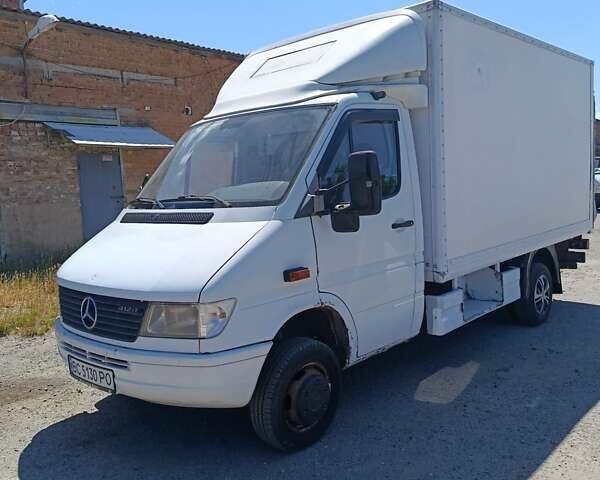 Белый Мерседес Sprinter, объемом двигателя 2.9 л и пробегом 582 тыс. км за 10500 $, фото 1 на Automoto.ua