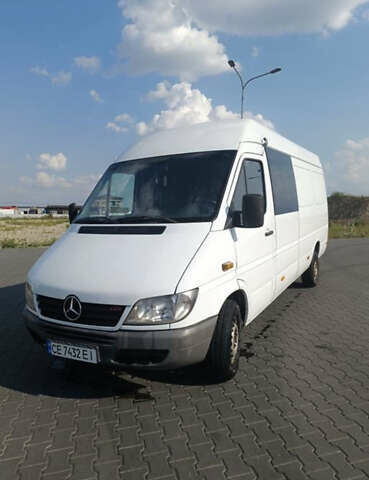 Белый Мерседес Sprinter, объемом двигателя 0 л и пробегом 790 тыс. км за 7900 $, фото 1 на Automoto.ua