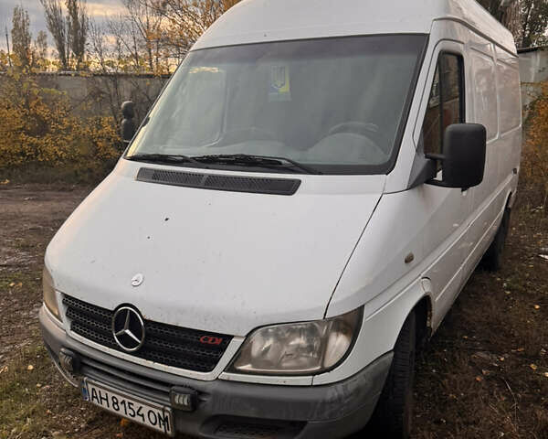 Белый Мерседес Sprinter, объемом двигателя 2.15 л и пробегом 509 тыс. км за 6700 $, фото 1 на Automoto.ua