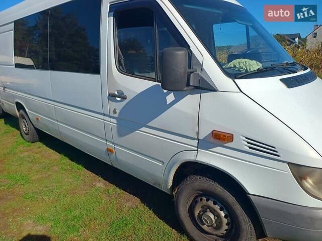 Білий Мерседес Sprinter, об'ємом двигуна 2.2 л та пробігом 200 тис. км за 7500 $, фото 1 на Automoto.ua