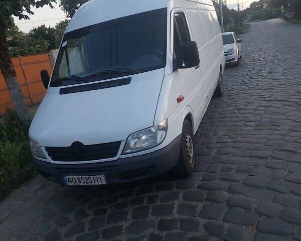 Білий Мерседес Sprinter, об'ємом двигуна 2.1 л та пробігом 830 тис. км за 8000 $, фото 1 на Automoto.ua