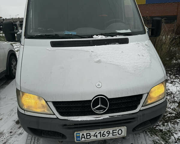 Білий Мерседес Sprinter, об'ємом двигуна 2.15 л та пробігом 389 тис. км за 6403 $, фото 1 на Automoto.ua