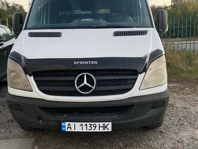 Білий Мерседес Sprinter, об'ємом двигуна 2.15 л та пробігом 430 тис. км за 12000 $, фото 1 на Automoto.ua