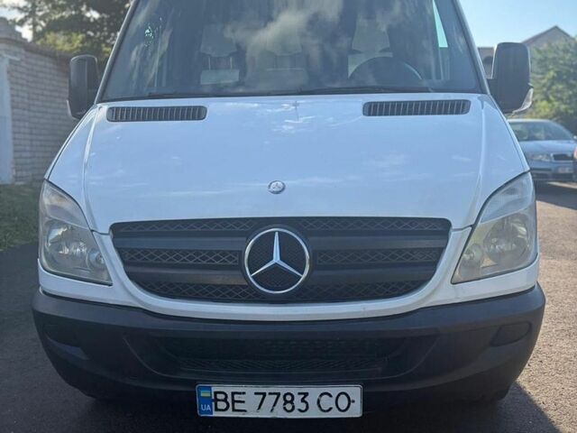 Білий Мерседес Sprinter, об'ємом двигуна 2.15 л та пробігом 335 тис. км за 13500 $, фото 1 на Automoto.ua