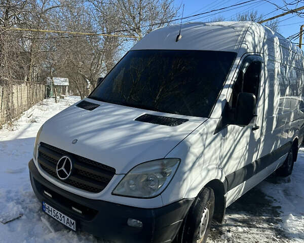 Білий Мерседес Sprinter, об'ємом двигуна 2.15 л та пробігом 388 тис. км за 12900 $, фото 1 на Automoto.ua