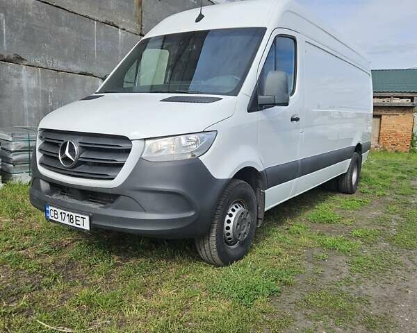 Белый Мерседес Sprinter, объемом двигателя 3 л и пробегом 311 тыс. км за 45500 $, фото 1 на Automoto.ua