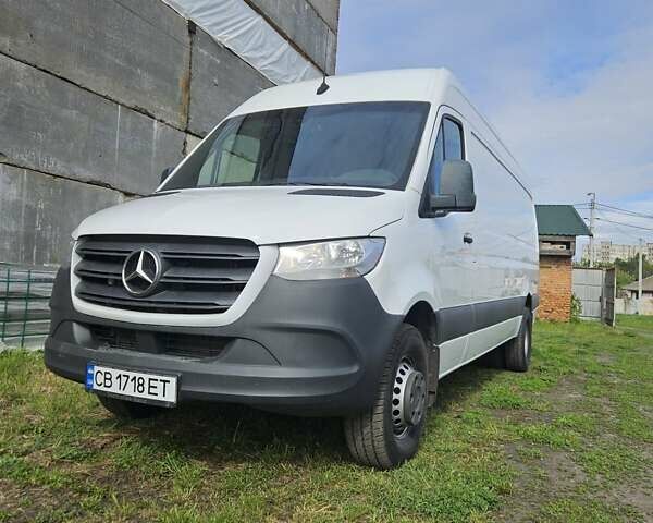 Белый Мерседес Sprinter, объемом двигателя 2.99 л и пробегом 314 тыс. км за 44000 $, фото 1 на Automoto.ua