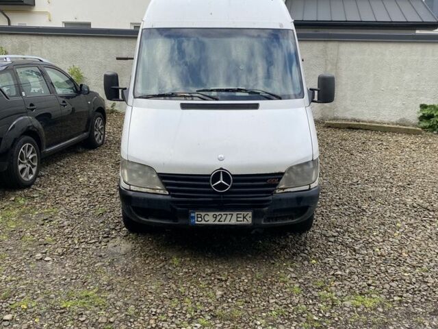 Белый Мерседес Sprinter, объемом двигателя 2.1 л и пробегом 120 тыс. км за 5500 $, фото 1 на Automoto.ua