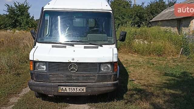 Мерседес Sprinter 1994 в Попольне на Automoto.ua Белый Мерседес Sprinter, объемом двигателя 2.87 л и пробегом 4 тыс. км за 850 $, фото 1 на Automoto.ua