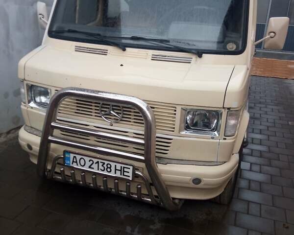 Белый Мерседес Sprinter, объемом двигателя 2.87 л и пробегом 350 тыс. км за 5200 $, фото 1 на Automoto.ua