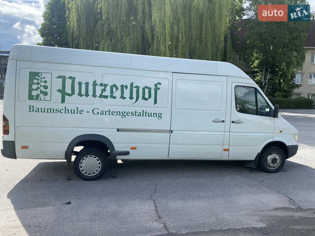 Белый Мерседес Sprinter, объемом двигателя 2.87 л и пробегом 750 тыс. км за 11500 $, фото 1 на Automoto.ua