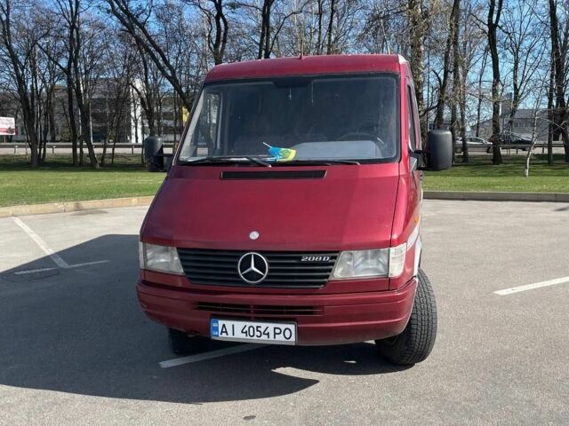 Білий Мерседес Sprinter, об'ємом двигуна 0 л та пробігом 300 тис. км за 5400 $, фото 1 на Automoto.ua