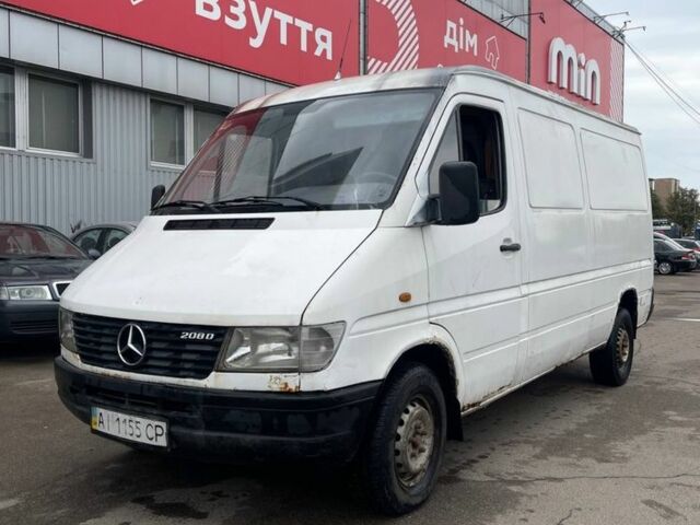 Білий Мерседес Sprinter, об'ємом двигуна 2.3 л та пробігом 300 тис. км за 2900 $, фото 1 на Automoto.ua