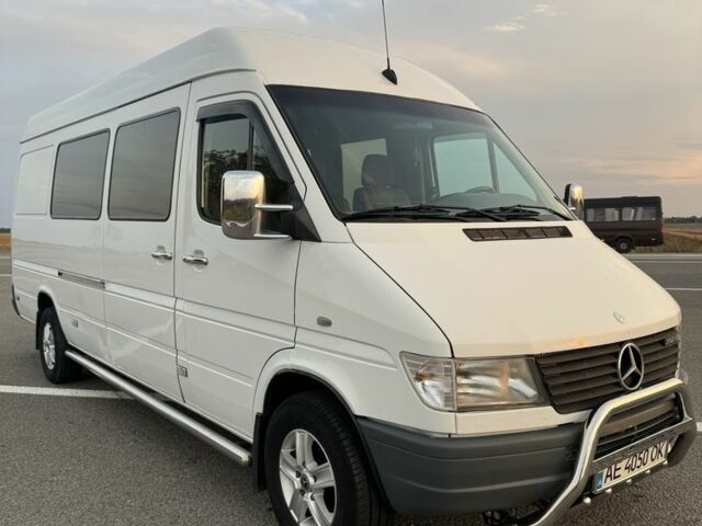 Белый Мерседес Sprinter, объемом двигателя 2.9 л и пробегом 467 тыс. км за 9500 $, фото 1 на Automoto.ua