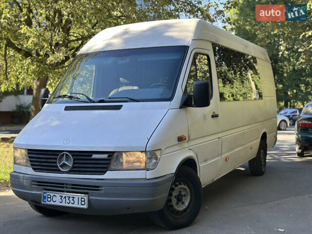 Белый Мерседес Sprinter, объемом двигателя 2.87 л и пробегом 350 тыс. км за 6000 $, фото 1 на Automoto.ua
