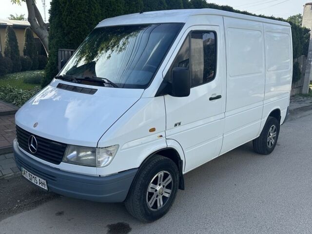 Белый Мерседес Sprinter, объемом двигателя 2.9 л и пробегом 3 тыс. км за 6000 $, фото 1 на Automoto.ua