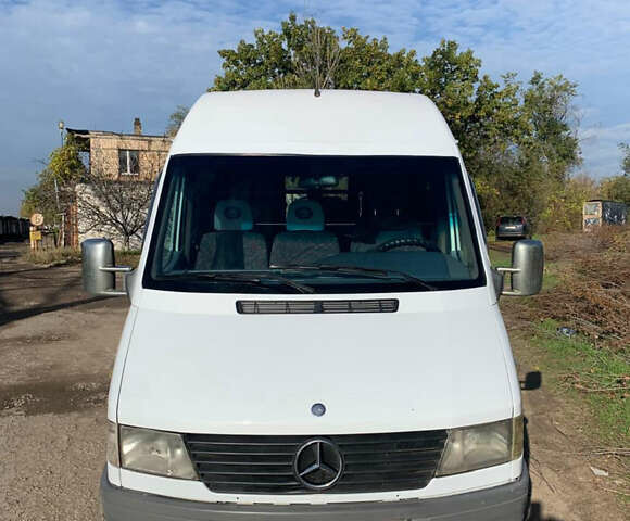 Белый Мерседес Sprinter, объемом двигателя 2.87 л и пробегом 351 тыс. км за 10200 $, фото 1 на Automoto.ua