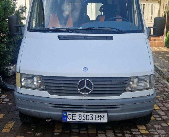 Белый Мерседес Sprinter, объемом двигателя 2.9 л и пробегом 100 тыс. км за 10800 $, фото 1 на Automoto.ua