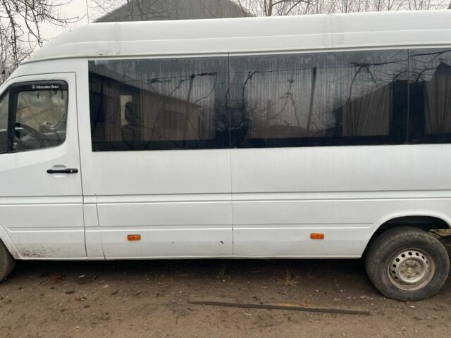 Белый Мерседес Sprinter, объемом двигателя 2.9 л и пробегом 355 тыс. км за 5999 $, фото 1 на Automoto.ua
