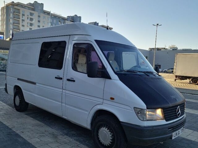 Белый Мерседес Sprinter, объемом двигателя 2.9 л и пробегом 550 тыс. км за 2300 $, фото 1 на Automoto.ua