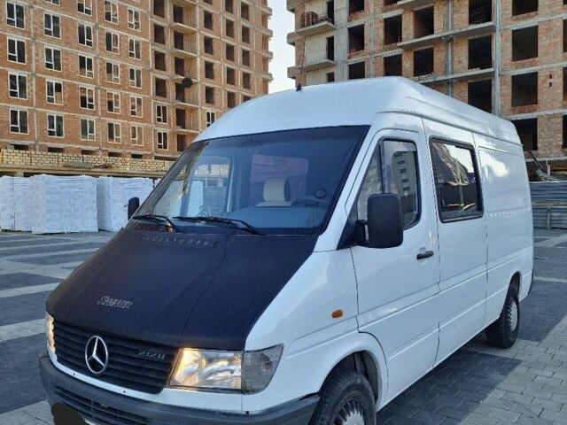 Білий Мерседес Sprinter, об'ємом двигуна 2.9 л та пробігом 450 тис. км за 1775 $, фото 1 на Automoto.ua