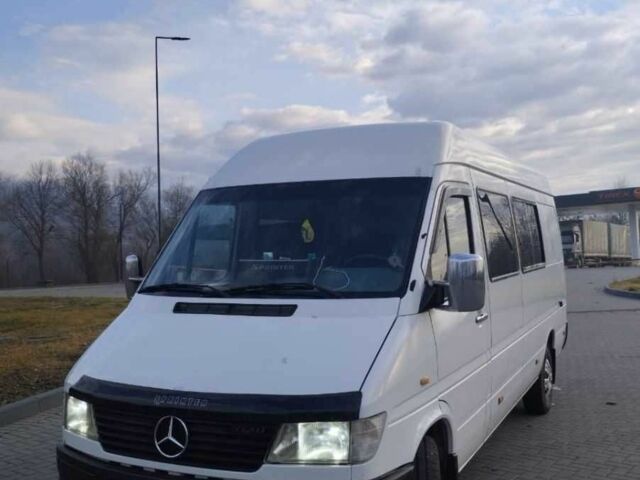Белый Мерседес Sprinter, объемом двигателя 2.9 л и пробегом 550 тыс. км за 2600 $, фото 1 на Automoto.ua