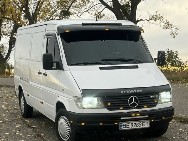 Белый Мерседес Sprinter, объемом двигателя 2.9 л и пробегом 786 тыс. км за 5500 $, фото 1 на Automoto.ua