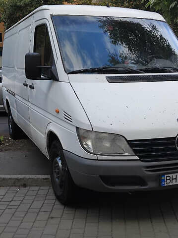 Білий Мерседес Sprinter, об'ємом двигуна 2.7 л та пробігом 208 тис. км за 6300 $, фото 1 на Automoto.ua