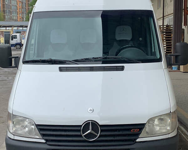 Білий Мерседес Sprinter, об'ємом двигуна 0 л та пробігом 570 тис. км за 11499 $, фото 1 на Automoto.ua