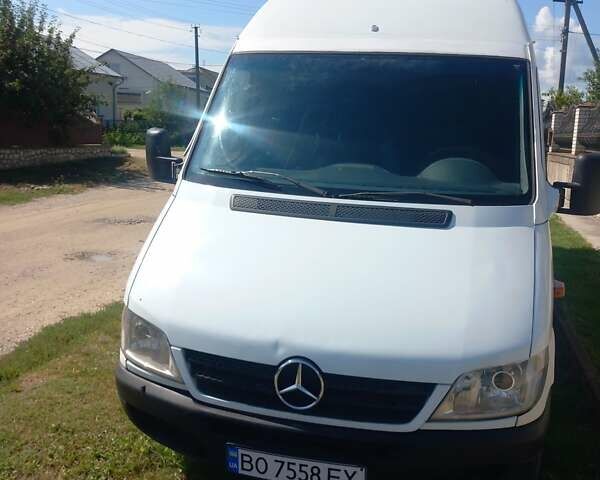 Белый Мерседес Sprinter, объемом двигателя 2.15 л и пробегом 2 тыс. км за 7700 $, фото 1 на Automoto.ua