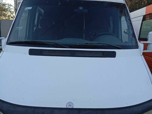 Мерседес Sprinter 2001 у Кам'янське (Дніпродзержинськ) на Automoto.ua Білий Мерседес Sprinter, об'ємом двигуна 2.2 л та пробігом 1 тис. км за 5000 $, фото 1 на Automoto.ua