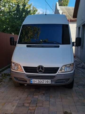 Белый Мерседес Sprinter, объемом двигателя 2.15 л и пробегом 217 тыс. км за 11500 $, фото 1 на Automoto.ua