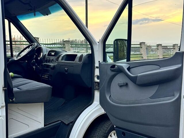 Белый Мерседес Sprinter, объемом двигателя 2.1 л и пробегом 509 тыс. км за 6500 $, фото 1 на Automoto.ua