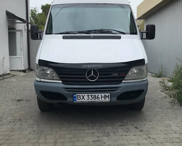 Білий Мерседес Sprinter, об'ємом двигуна 2.7 л та пробігом 739 тис. км за 7200 $, фото 1 на Automoto.ua