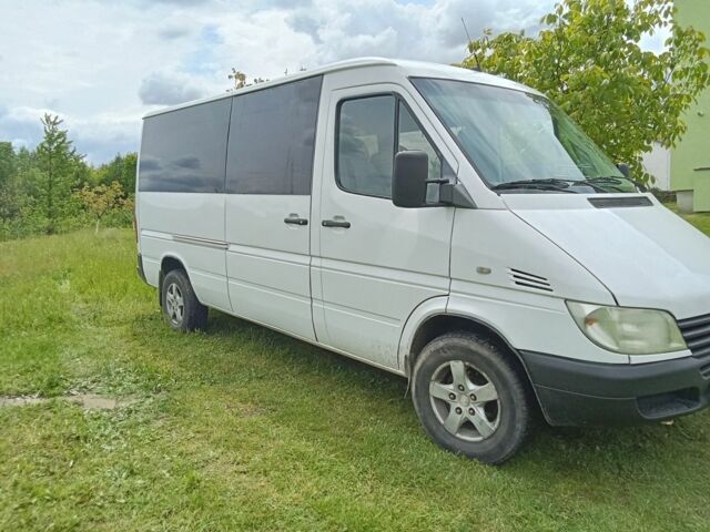 Белый Мерседес Sprinter, объемом двигателя 2.2 л и пробегом 627 тыс. км за 6800 $, фото 1 на Automoto.ua
